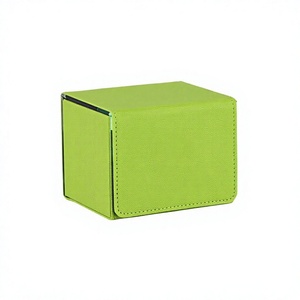 Boîte de rangement portable carrée en cuir PU vert pour jeux de cartes et cartes à collectionner - Product Image 1