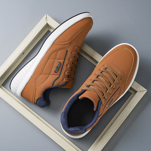Chaussures décontractées de style rétro classique pour hommes, fermeture à lacets, semelle extérieure résistante à l'usure, légères, pour le bureau, la rue et les voyages courts - Product Image 4