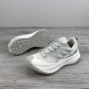 Chaussures de course tendance, semelle en caoutchouc antidérapante, décontractées, pour l'hiver, sports de plein air, jogging, surfaces variées, lacets, baskets luxueuses - Product Image 5