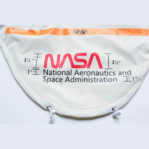 2025 diseñador de lujo reflectante impermeable poliéster ropa para mascotas <span class=keywords><strong>NASA</strong></span> perro ropa con capucha chaleco impermeable chaqueta Venta caliente - Product Image 5