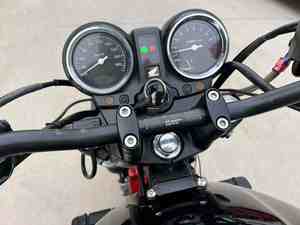 Moto de rue Honda Hornet 919 <span class=keywords><strong>d</strong></span>'occasion - 919 cm³ - Moteur à injection - Quatre cylindres en ligne - Product Image 5