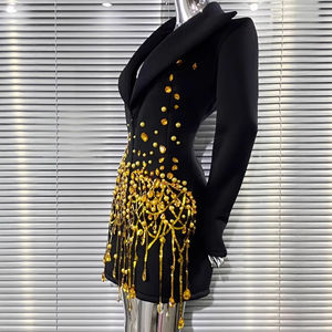 Di lusso <span class=keywords><strong>da</strong></span> <span class=keywords><strong>donna</strong></span> con perline in oro e colletto con colletto colletto a maniche lunghe <span class=keywords><strong>da</strong></span> <span class=keywords><strong>sera</strong></span> per feste abito Blazer nero abiti eleganti <span class=keywords><strong>da</strong></span> <span class=keywords><strong>donna</strong></span> - Product Image 2