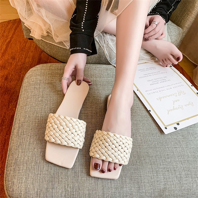 Fashion Square Head Slippers BV Braided Slides Slipper Women Shoes Summer Sandals Flat Flip flops