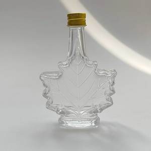 Bouteille en verre de silex unique de <span class=keywords><strong>feuille</strong></span> <span class=keywords><strong>d</strong></span>'érable de 50ml avec couvercle en aluminium avec bouchon pour alcool de whisky de <span class=keywords><strong>vodka</strong></span> de vin - Product Image 5