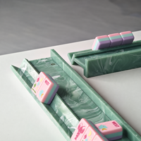 Support de Mahjong en Marbre Luxe à Motifs Tourbillonnants avec Poussoir Magnétique, Support de Mahjong Personnalisé en Acrylique 19, 20, 21 Pouces – Ensemble de Mahjong Américain de Fabrication Industrielle