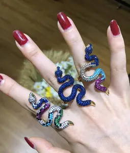 Commercio all'ingrosso e al minuto di rame micro-set di diamanti variopinto lucido di cristallo del rhinestone serpentina anello dei monili