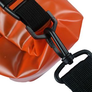 Sacs étanches en PVC avec logo personnalisé pour événements sportifs, sacs étanches en forme de baril pour la plage, sacs étanches pour hommes - Product Image 3