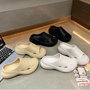Sandalias de <span class=keywords><strong>plataforma</strong></span> antideslizantes de EVA de suela gruesa al por mayor para mujer y hombre, transpirables, para jardín y baño - Product Image 2