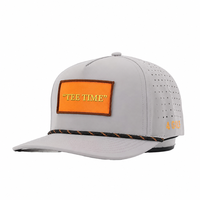 Casquette de baseball personnalisée en nylon imperméable et respirant à 5 panneaux, perforée au laser, avec patch brodé
