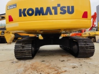 Excavatrice Komatsu d'occasion 90% neuve, 22 tonnes, provenance Japon, modèle PC220-8, à vendre
