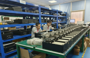 Motore per Alimentatore Robotico Flessibile ad Alta Velocità e Bassa Rumorosità, Piastra Vibrante Flessibile PLC per Produzione di Plastica e Ottica - Product Image 5