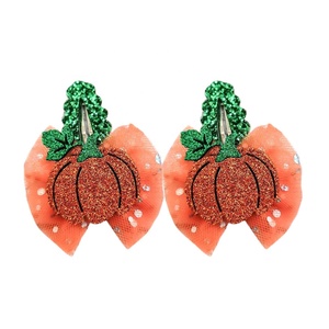 Pinzas para el Cabello de Niñas con Diseño de Calabaza de Halloween, 2 Piezas/Juego, Tela Brillante con Dibujos Animados, Accesorios para Fiestas - Product Image 1