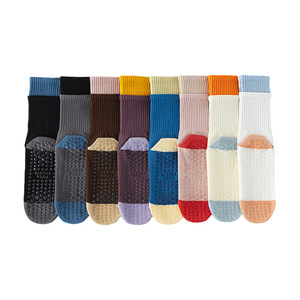 Yoga Socks Mid Calf Non Slip Silicone Anti Slip Indoor Fitness Pilates Double Ribbed Cuffs Color Blocked Seamless Sports Socks - Product Image 5