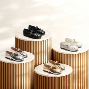 Scarpe da bambina stile principessa, Mary Jane oro metallizzato con fiocco, scarpe eleganti per feste, ideali per completi da bambina - Product Image 4