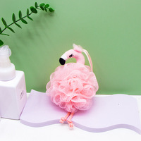 Assortiment de matériaux de collection sur le thème des flamants roses Éponge de bain en maille sûre Loofah Boule de bain rose Pouf de bain pour enfants Éponge avec dessin animé