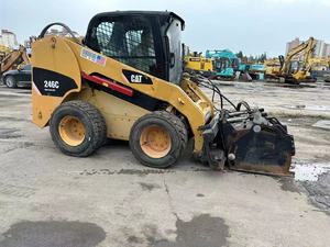 รถตักล้อยางมือสอง Caterpillar CAT 246C รุ่นยกตั้งตรง ขนาด 3.2 ตัน รถตักขนาดกะทัดรัด รถตัก CAT 246c มือสอง นำเข้าจากสหรัฐอเมริกา - Product Image 3