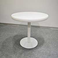 Gewerblicher Outdoor-Seil-Armstuhl mit Aluminiumrahmen und Teakholz-Armlehnen, stapelbar für Hotel, Restaurant, Café, Garten und Essbereiche