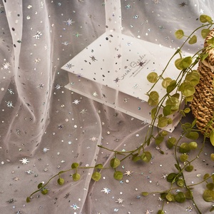 Tessuto in Tulle Trasparente con Paillettes Scintillanti 100% Poliestere per Decorazioni Matrimoniali, Abiti e Gonne - Product Image 3