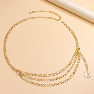 Chaîne de corps tendance dorée multicouche avec pendentif portrait pour soirée - Product Image 2