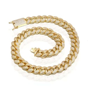 Collar de Alta Calidad con Microincrustaciones de Oro, Cadenas Cubanas con Circonitas 3A - Product Image 1