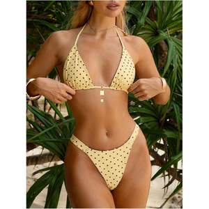 Conjunto de Bikini Personalizado para Mujer con Estampado de Lunares, Top Triangular Halter, Traje de Baño de Dos Piezas con Ribete en Contraste, Ropa de Playa Elástica - Product Image 5