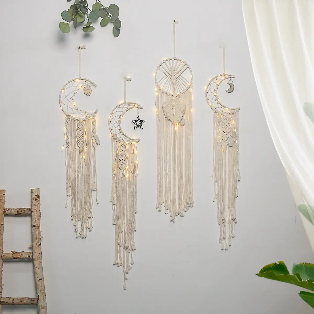 Hot-sale Macrame Wall Hanging Home Decor Boho Home Woven Tapestry Moon and Star Dream Catcher for Bedroom Gift for Girls