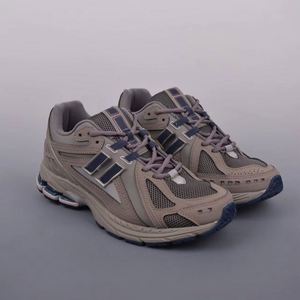 Chaussures de sport et de marche classiques rétro pour hommes 2026 de haute qualité, en daim, avec amorti et anti-odeur - Product Image 1