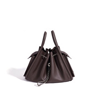 Tas Selempang Wanita Kulit Sapi Asli Premium Berkualitas OEM ODM Model Vintage Kapasitas Besar dengan Rantai