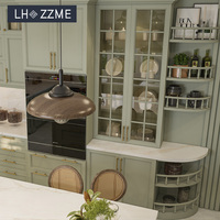 Cuisine modulaire en bois massif avec îlot central et armoires d'angle, ensemble complet d'armoires de cuisine pour appartement