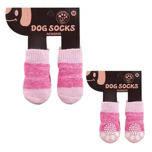 Großhandel Cartoon Hunde pfote gedruckt niedlich farbig billig weich 4pcs rutsch fest rutsch fest gestrickt kleine Haustier Socken Stickerei Hund Socken