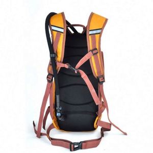 Sac à dos d'extérieur rétro étanche tactique avec poche à eau pour la randonnée et l'hydratation - Product Image 5