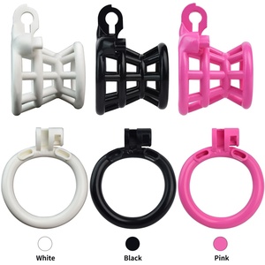 Dispositivo de castidad de plástico FRRK con 4 anillos para pene, equipo de bondage para uso prolongado, juguetes sexuales BDSM para hombres - Product Image 1