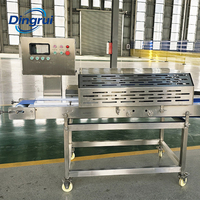 Machine à trancher la viande horizontale de haute précision à épaisseur réglable pour la découpe uniforme des poitrines de poulet, idéale pour la restauration rapide