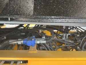 Promotion Nouvelle Chargeuse-pelleteuse JCB 4x4 4CX Norme Euro 5 Polyvalente pour la réparation routière, l'aménagement paysager agricole et les services de location. - Product Image 2