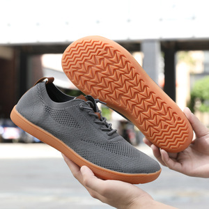 Baskets de sport unisexes pour hommes et femmes, grande taille, légères, imperméables, avec empeigne en maille respirante, semelle souple, à lacets, pour couple - Product Image 1