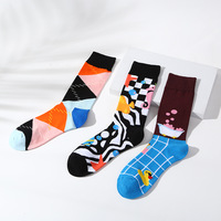 Chaussettes à motifs de forme irrégulière colorées personnalisées en gros baleine à pois à rayures en forme de coeur animaux mignons chaussette unisexe