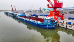 Chinesische Werft Maßgefertigtes FRACHTSCHIFF Schüttgutfrachter <span class=keywords><strong>Argo</strong></span>-<span class=keywords><strong>Schiff</strong></span> Trockenfracht-Flussfahrzeug Frachtbarge für Sand - Product Image 4