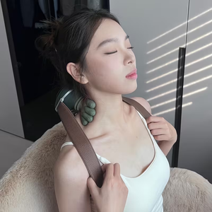 Masseur chauffant pour le cou suspendu, masseur Shiatsu pour le cou et le dos, masseur sans fil pour le cou et les épaules avec mains - Product Image 4