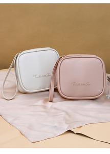 Sac de rangement pour serviettes hygiéniques pour femmes, haut de gamme, luxe léger, exquis, en PU, avec fermeture éclair, motif lettres et petites étoiles scintillantes, portable, petit format - Product Image 2