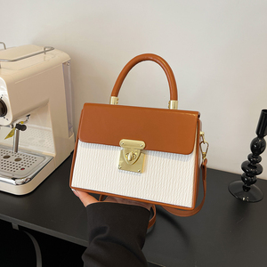 Túi xách nữ da PU thiết kế mới thời trang sang trọng bán buôn, kiểu đeo chéo nửa tròn, một quai xách, có nắp - Product Image 3