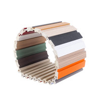 Panneaux de grille rotatifs en PVC, motif grain de bois moderne, forme arquée, cylindrique, semi-circulaire, gaufré, vente en gros fabricant