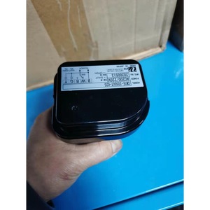 แอคชูเอเตอร์ไฟฟ้า VPRO รุ่น CM1E-205UUT-025 AC200 220V แบบเปิด-ปิด ควบคุมวาล์วแบบปรับได้ - Product Image 1