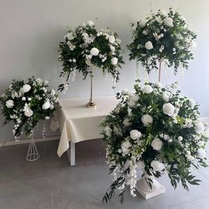 Centro de Mesa para Boda, Bola de Flores de Rosa de Seda Blanca, Hojas Verdes de Eucalipto, Bola de Flores para Eventos de Boda - Product Image 4
