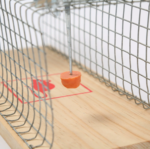 Piège à souris réutilisable efficace, cage à souris en métal avec deux portes, cage à rats en acier avec base en bois pour la lutte antiparasitaire - Product Image 4