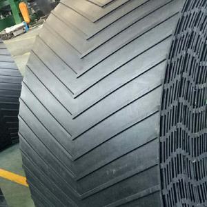 DR ISO sertifikalı aşınmaya dayanıklı v-şekilli y-şekilli desenli kauçuk ve kumaş tırmanma konveyör bant fiyatı - Product Image 1