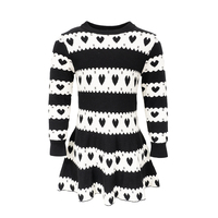 Robe pull jacquard cœur noir ivoire pour filles, coupe évasée décontractée à manches longues, style skater, confortable pour l'hiver des tout-petits