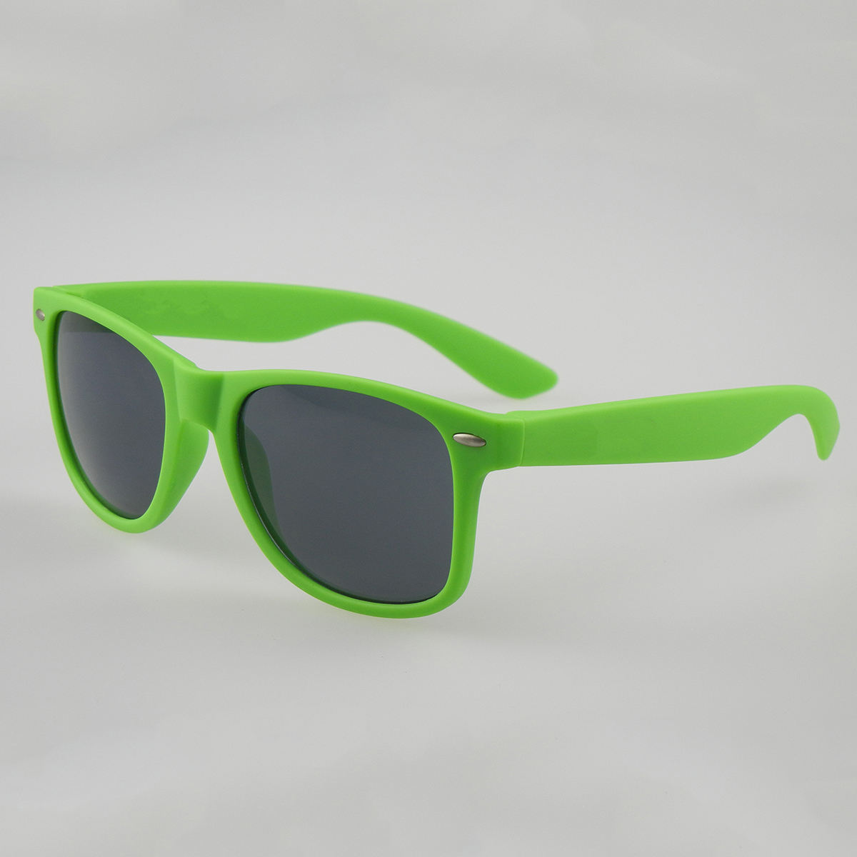 สีเขียว