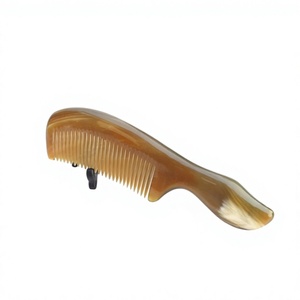 หวีเขาควาย งานฝีมือธรรมชาติ ขัดเงา ทนทาน รูปทรงวงรี - Product Image 1