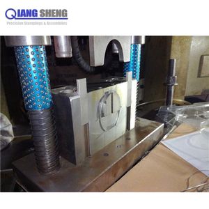 Fabricante de moldes de fábrica personalizado, molde de punzonado de Metal, troquel de estampado progresivo, molde de estampado personalizado, fabricación de productos - Product Image 6