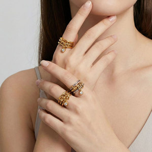 Anillos Impermeables Que No Se Deslustran, Chapados en Oro PVD de 14k y 18k, Anillos Apilables de Acero Inoxidable 316L con Circonita para Mujer - Product Image 1